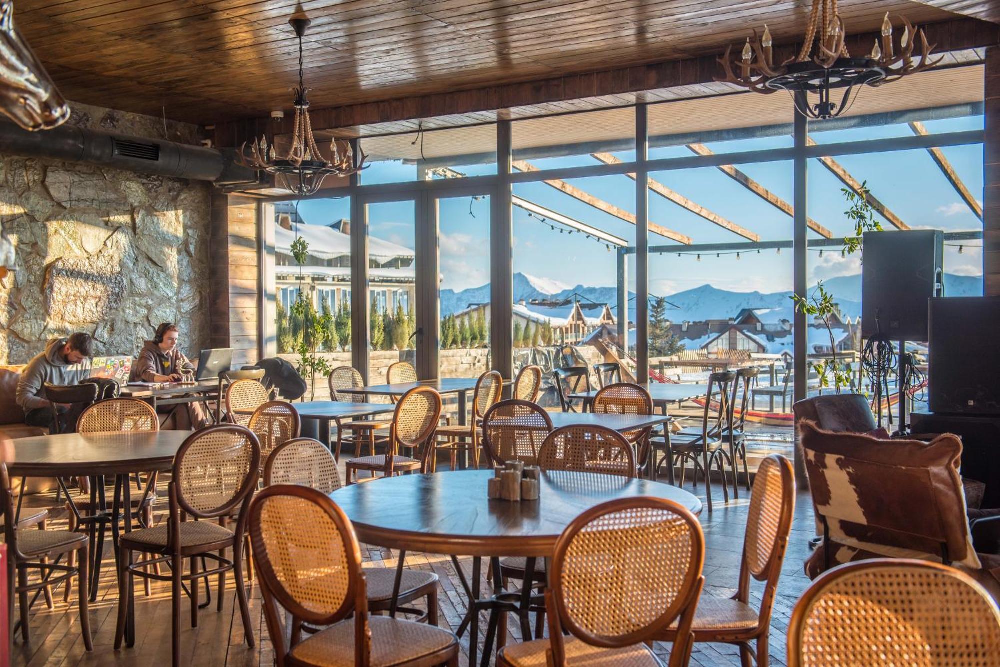 Gudauri Atrium Aparthotel Екстериор снимка