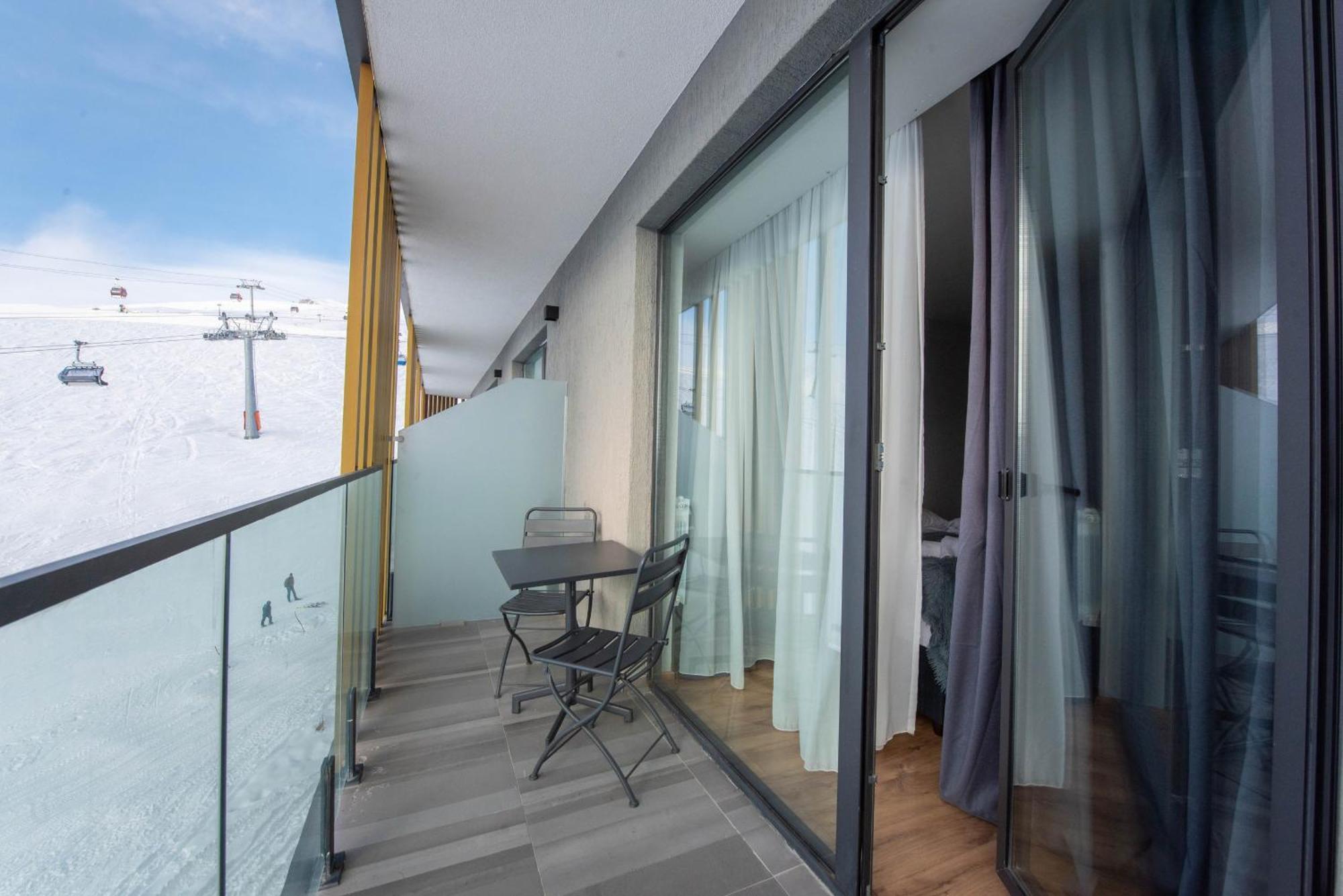 Gudauri Atrium Aparthotel Екстериор снимка