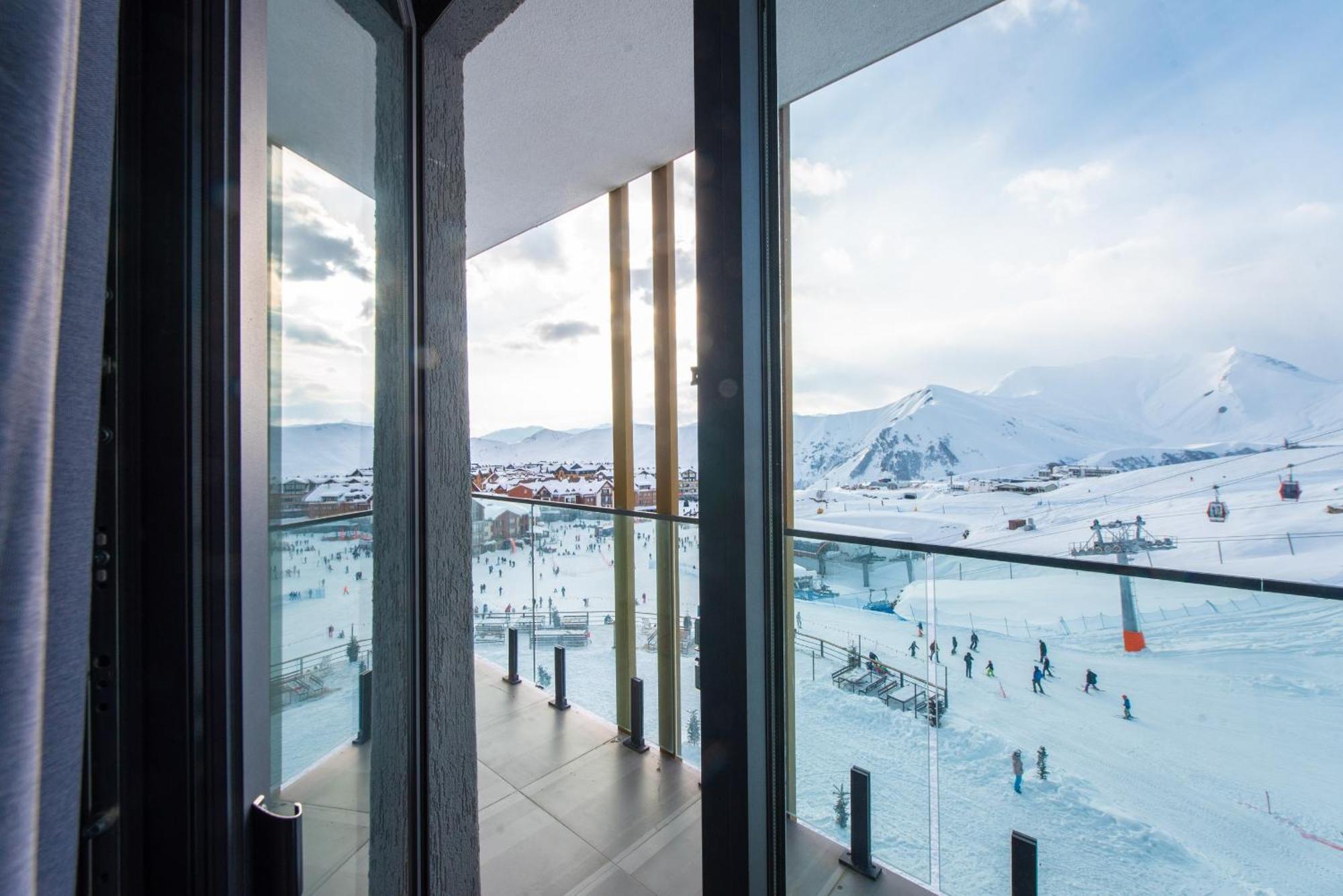 Gudauri Atrium Aparthotel Екстериор снимка