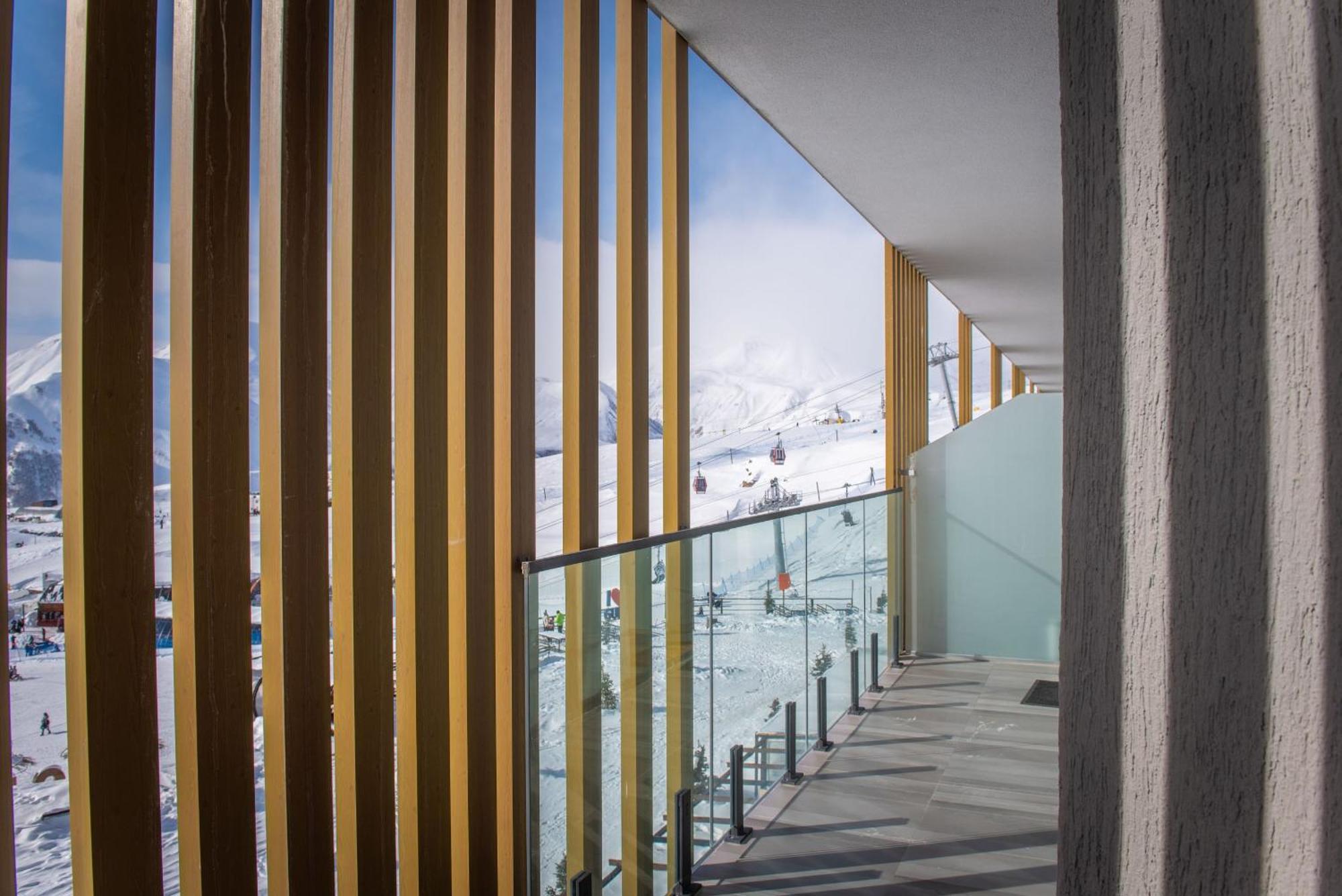 Gudauri Atrium Aparthotel Екстериор снимка